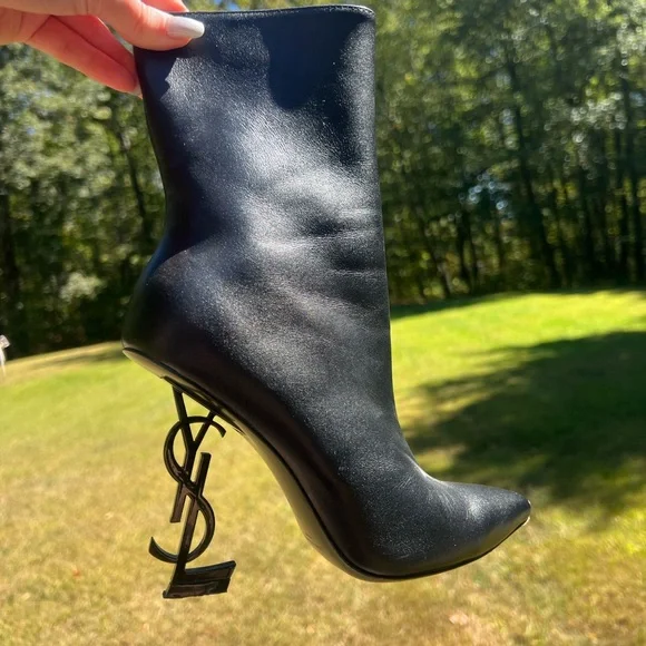 Black Designer Heeled Boots - Picture 1 of 4
